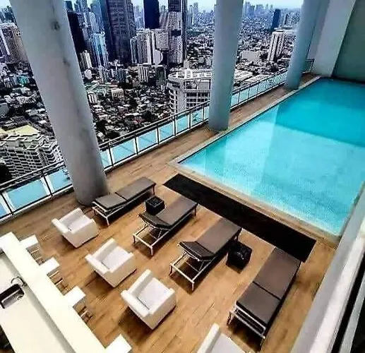 Aveline Luna,1br, Rockwell Side Apartment Manila